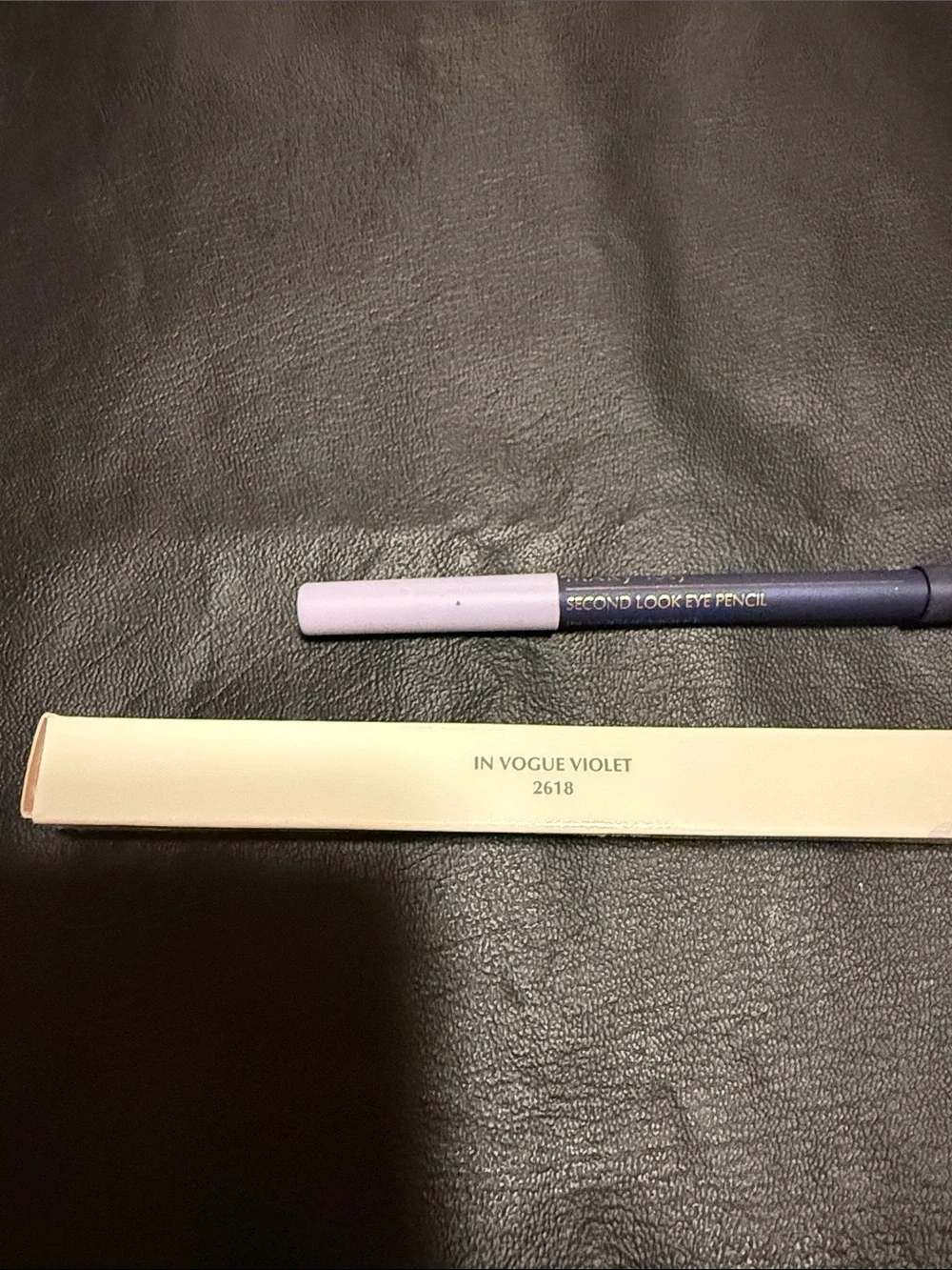 In Vogue Violet Dual Mary Kay Second Look Eye Pencil